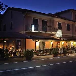 Antica Luigina 3*, Mattarana Italia